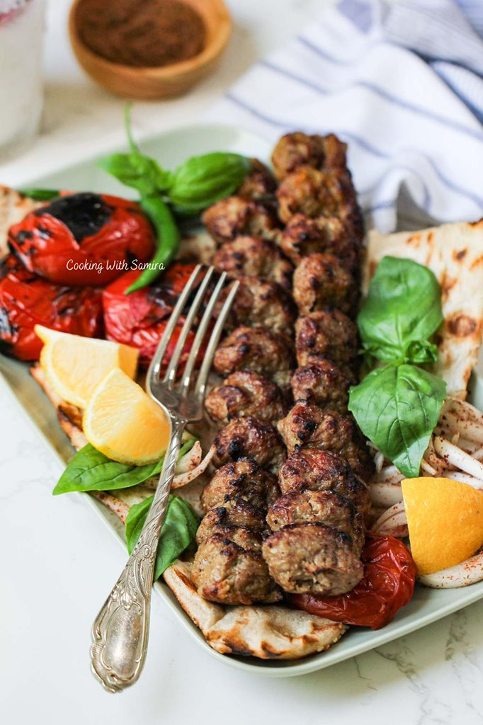persian_food_'s tweet image. 🍽️کباب کوبیده
عکس و دستور تهیه:
cookingwithsamira.com/kabab-koobideh…