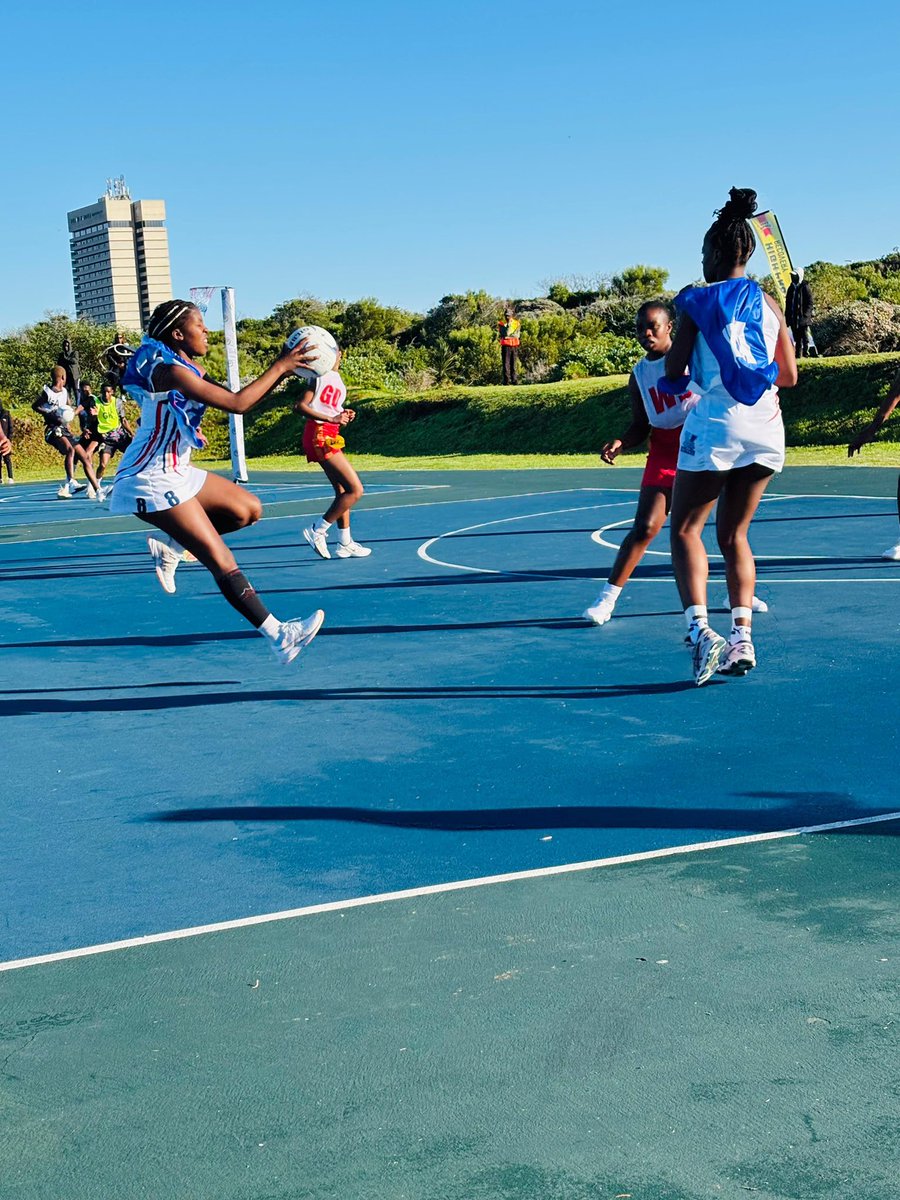 Sport_TUT's tweet photo. #TUTNetball came out swinging on Day 1 of #USSANetball!🔥

Ladies showing class:
TUT 49–29 SPU
TUT 50–47 Maties (2)

Gents bringing heat:
TUT 44–28 CPUT
TUT 56–35 UCT

A strong start from the #HomeofChampions - keep that scoreboard talking! ❤️💙💛 https://t.co/lVLkliS2yY