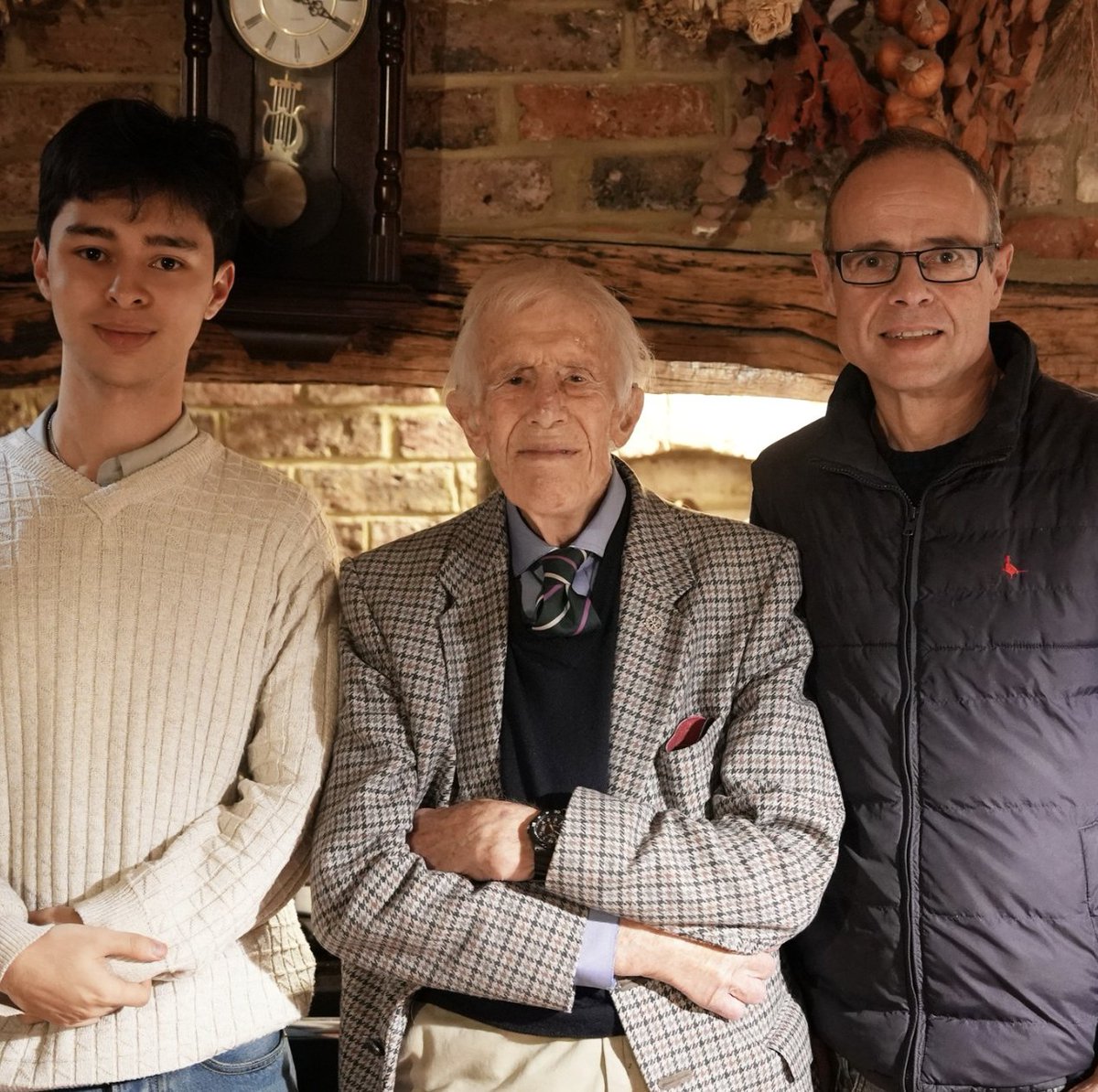 DavidDinant's tweet image. John Mew, the Founder of Orthotropics & Mewing has died. I remember him fondly as a charming, brilliant rebel who faced much criticism for his radical ideas about faces…