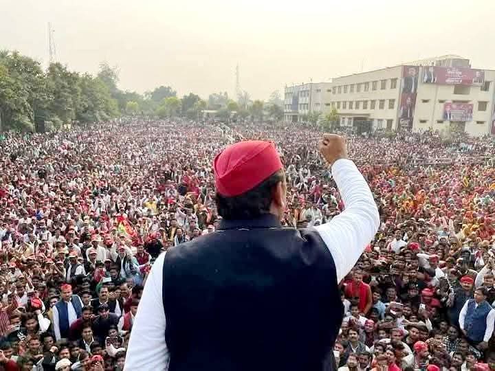 raviravispark01's tweet photo. हे धरती पुत्र के लाल तुम जियो हजारों साल 

@yadavakhilesh❤️ https://t.co/K1c940vaVU
