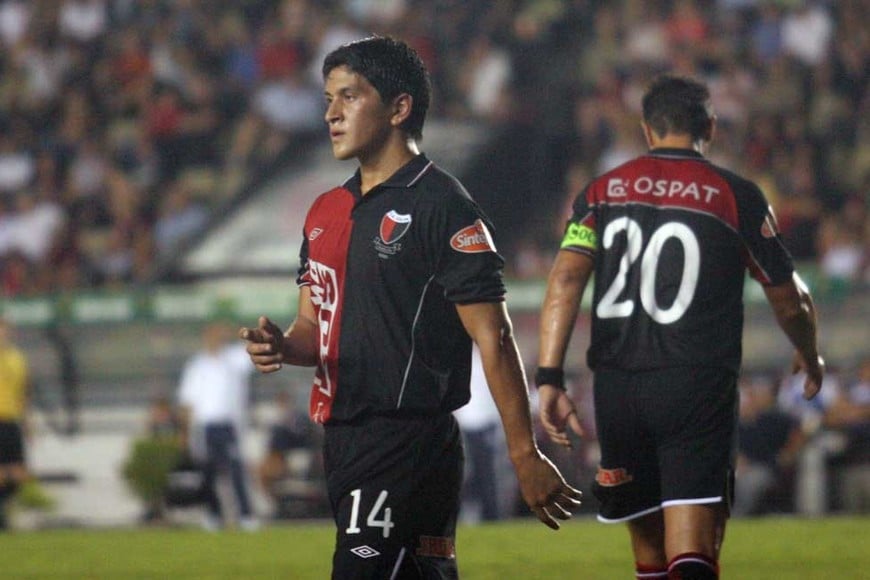 Germán Cano le acaba de hacer un gol al Inter, subcampeon de la champions.

Como olvidar cuando jugo en el mejor club de Santa Fe. ❤️🖤