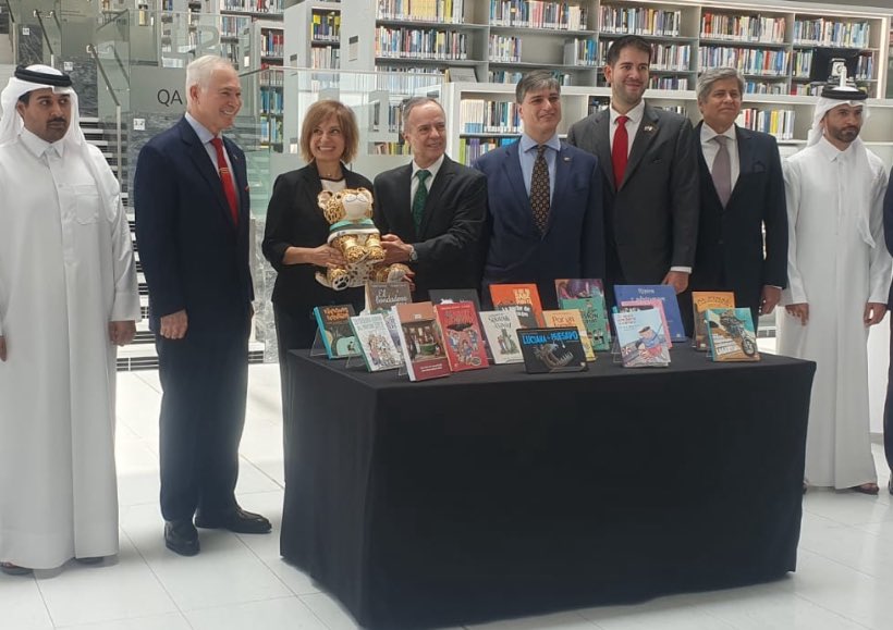 Embajada de México en Qatar (@embamexqatar) on Twitter photo Hoy se cumplen #50 años de relaciones diplomáticas entre México y Qatar.
¡Intensa jornada! Donación de libros #Mx a <a href="/QNLib/">مكتبة قطر الوطنية | Qatar National Library (QNL)</a> y más tarde evento conmemorativo con autoridades <a href="/MofaQatar_EN/">Ministry of Foreign Affairs - Qatar</a> cuerpo diplomático y amigos. Refrendamos genuinos lazos de amistad y cooperación.
🇲🇽🤝🇶🇦 Hoy se cumplen #50 años de relaciones diplomáticas entre México y Qatar.
¡Intensa jornada! Donación de libros #Mx a <a href="/QNLib/">مكتبة قطر الوطنية | Qatar National Library (QNL)</a> y más tarde evento conmemorativo con autoridades <a href="/MofaQatar_EN/">Ministry of Foreign Affairs - Qatar</a> cuerpo diplomático y amigos. Refrendamos genuinos lazos de amistad y cooperación.
🇲🇽🤝🇶🇦