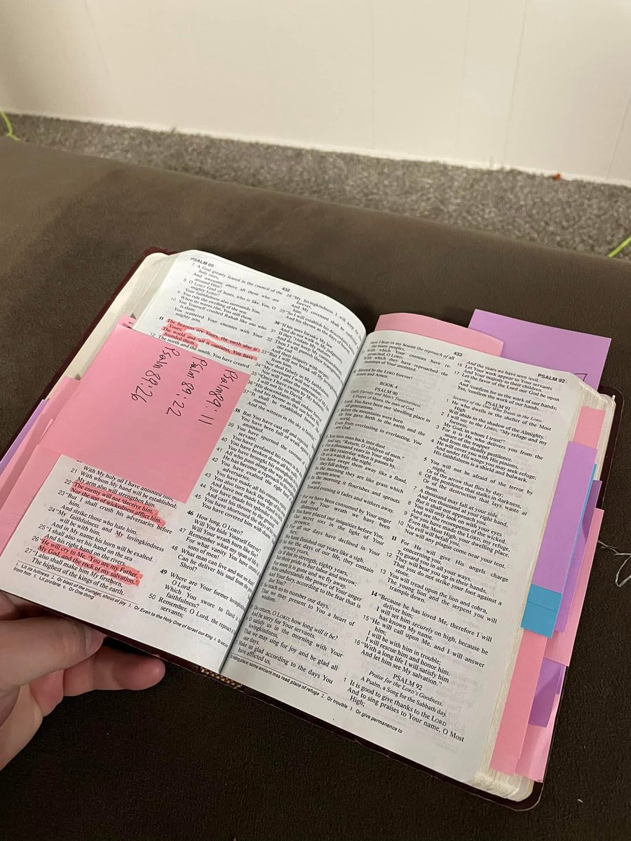 BClark2026's tweet photo. Studying the word of God takes the same commitment training your body for battle on the football field does. Put on the armor of God daily! #GodGlory https://t.co/kL4Yh2AnJz