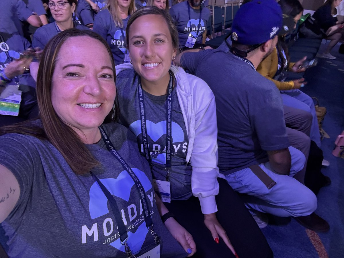 We ♥️ Mondays!!! #JRGC <a href="/J_Renaissance/">Jostens Renaissance</a>