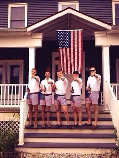 With the 4th coming up reminds me of summer ‘12 with the trip to Bethany Beach where Cody hooked up with that retired mom then broke his leg falling off the balcony when the husband walked in. #classiccody #usa #July4th