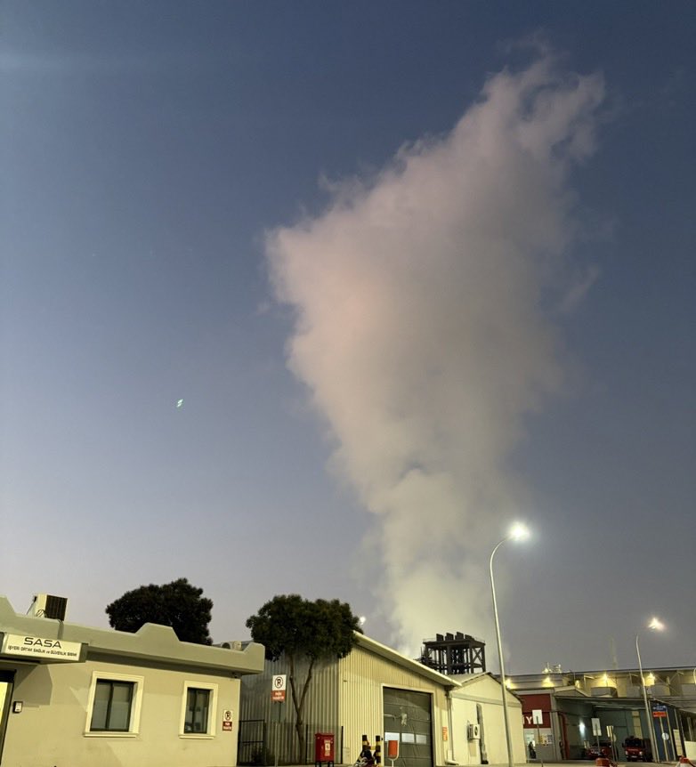 #sasa Eskiden boru paylaşırdık şimdi tüten baca resmi ile pazarlıyoruz. Geçen hafta aldıklarımız da kara geçti. Elimden geldiğince uyardım ve pazarlamaya çalıştım.