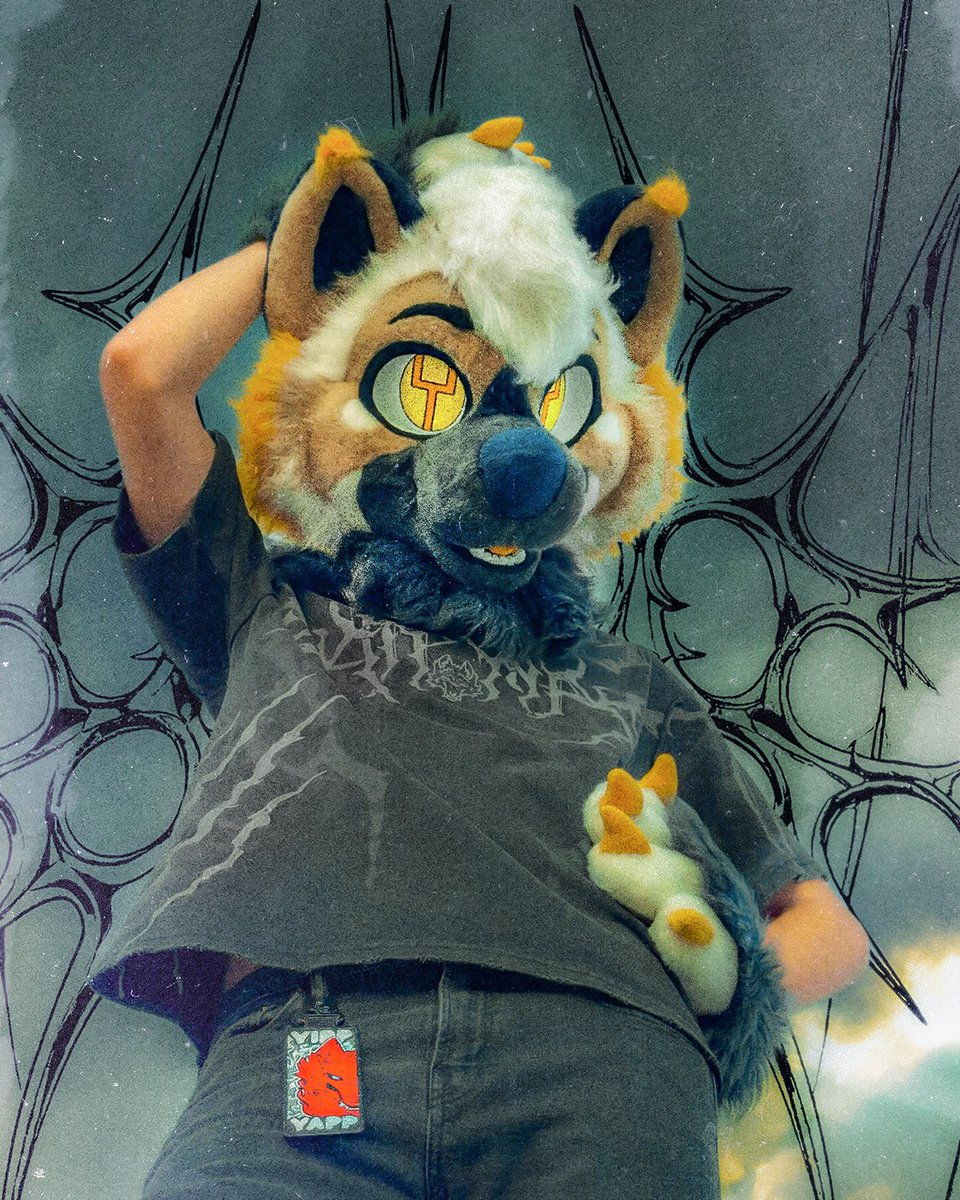 YippYappWear's tweet image. Introducing, the Yapper suit, our official mascot.
Suit made by @BakeryFursuits