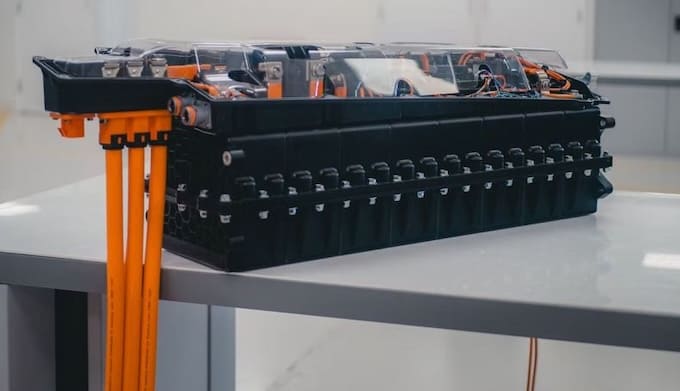 Desarrollan una batería de coche eléctrico que se cargará completamente en sólo 18 segundos
infoelectrico.com/index.php/bate…
#vehiculoelectrico #cocheelectrico #micocheelectrico #somoselectricos #cocheselectricos #electricos #mesadelvehiculoelectrico #movilidadsostenible