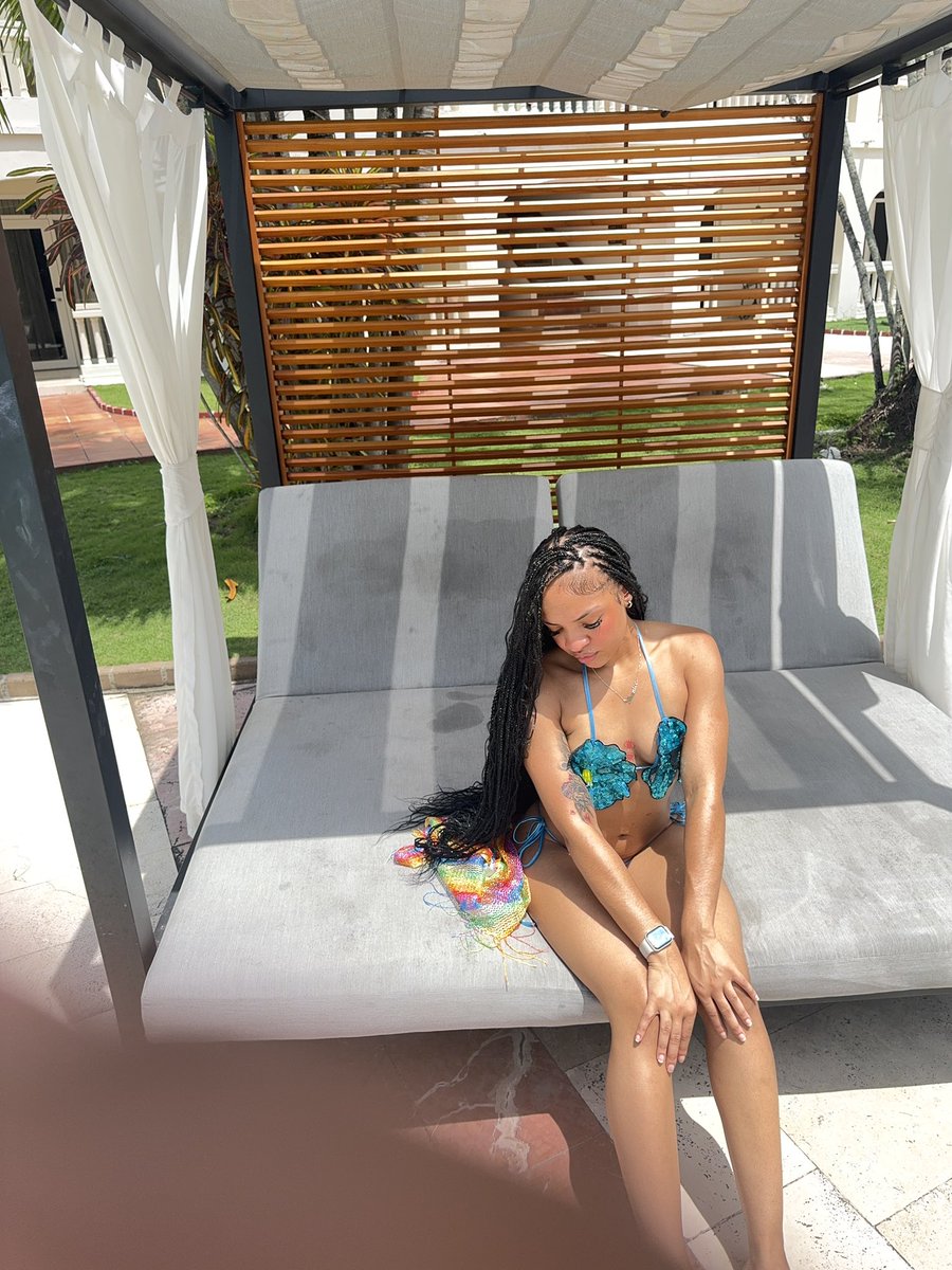 neicy2playa's tweet photo. 😻 https://t.co/rUNx1ofD0o
