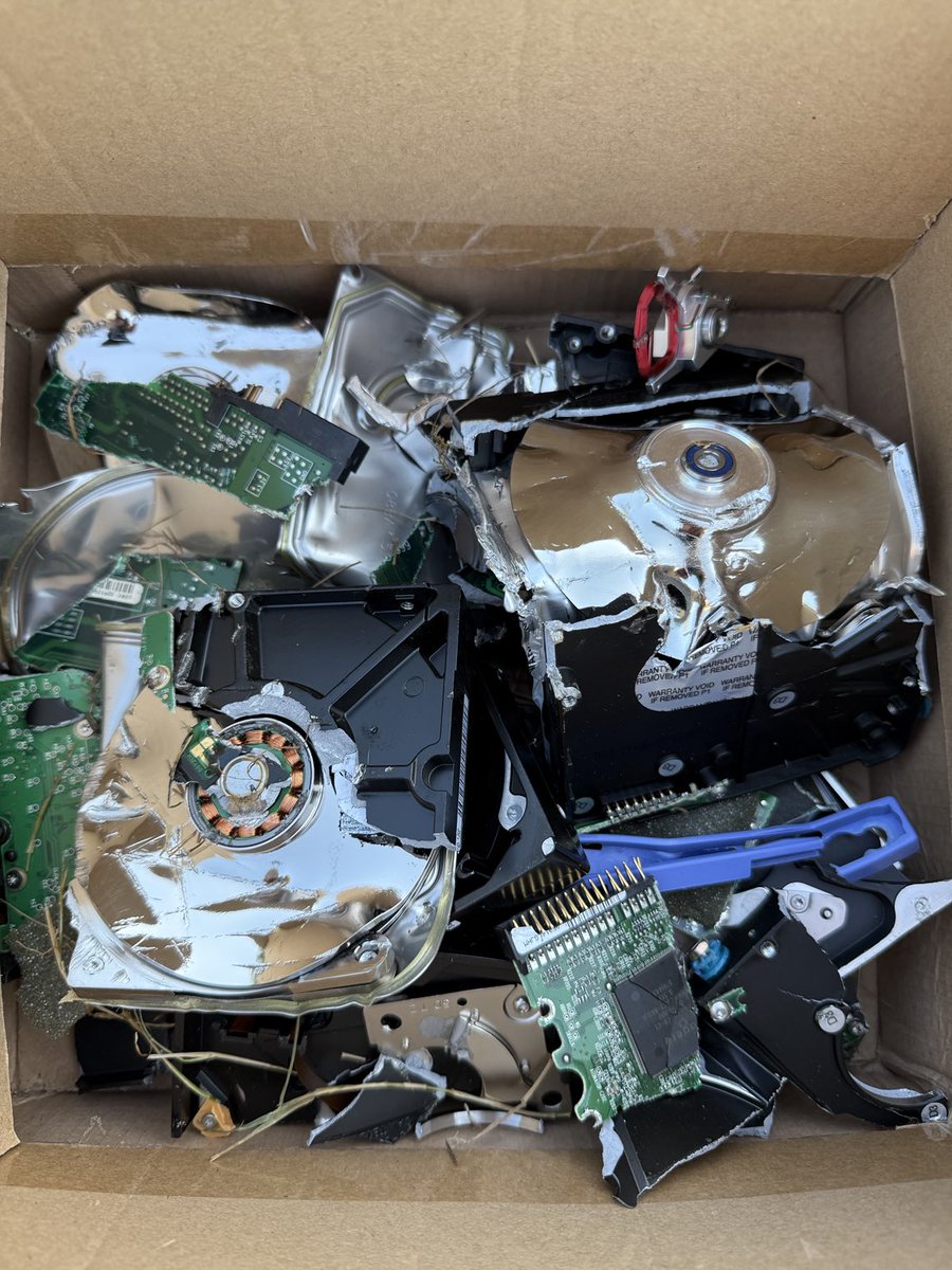 Any hard disk data recovery expert here ? Not sure what’s wrong with my hard disks