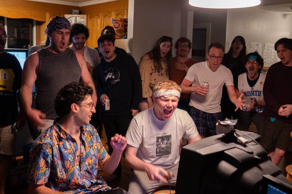 J0hnnyBahama's tweet photo. AND THATS A WRAP ON BILL BONE's COTTAGE #1.

Shoutouts to @jasonssbm for the amazing pictures  ❤❤(Link below)

Can't put it into words how sick it is this lil melee family we've got going. So many memories hanging out by the water with everyone. SEE YOU ALL AT LAKEHOUSE 4 https://t.co/FW475Dpor1
