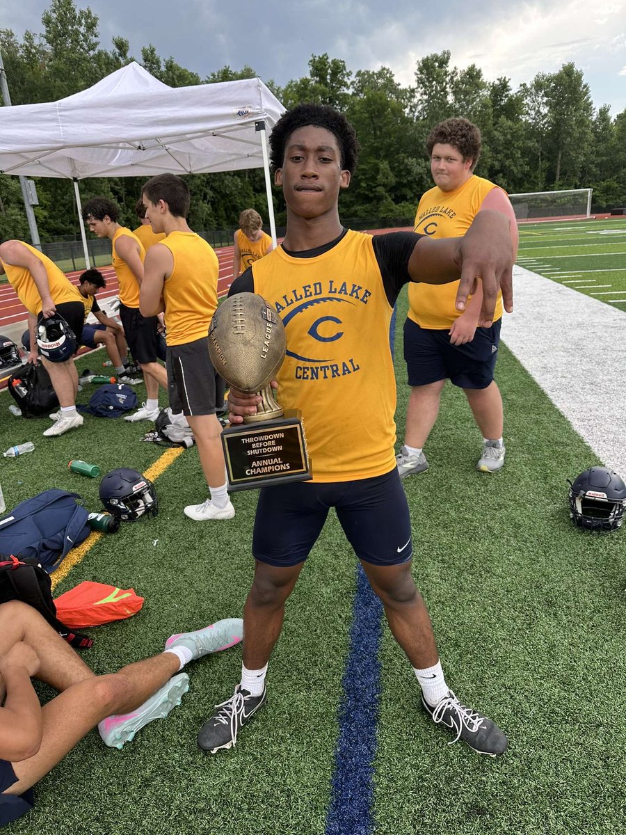 Throw down before showdown champs mvp of the tournament with 10tds and 3 picks good day with my high school team