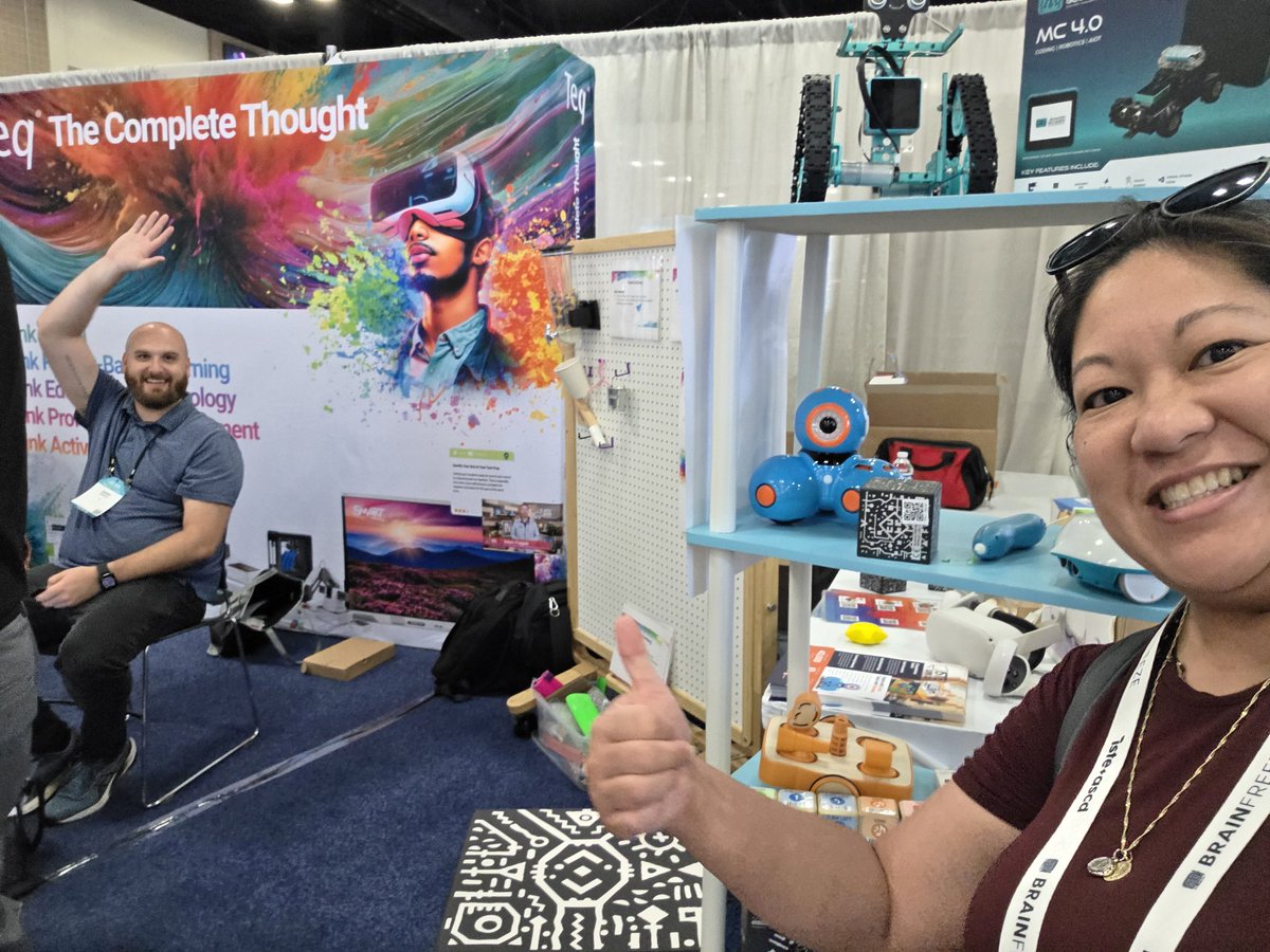 Tiggers98's tweet photo. I found my 2nd Dash! #DashHunt25 @WonderWorkshop https://t.co/8qcDS86AxK