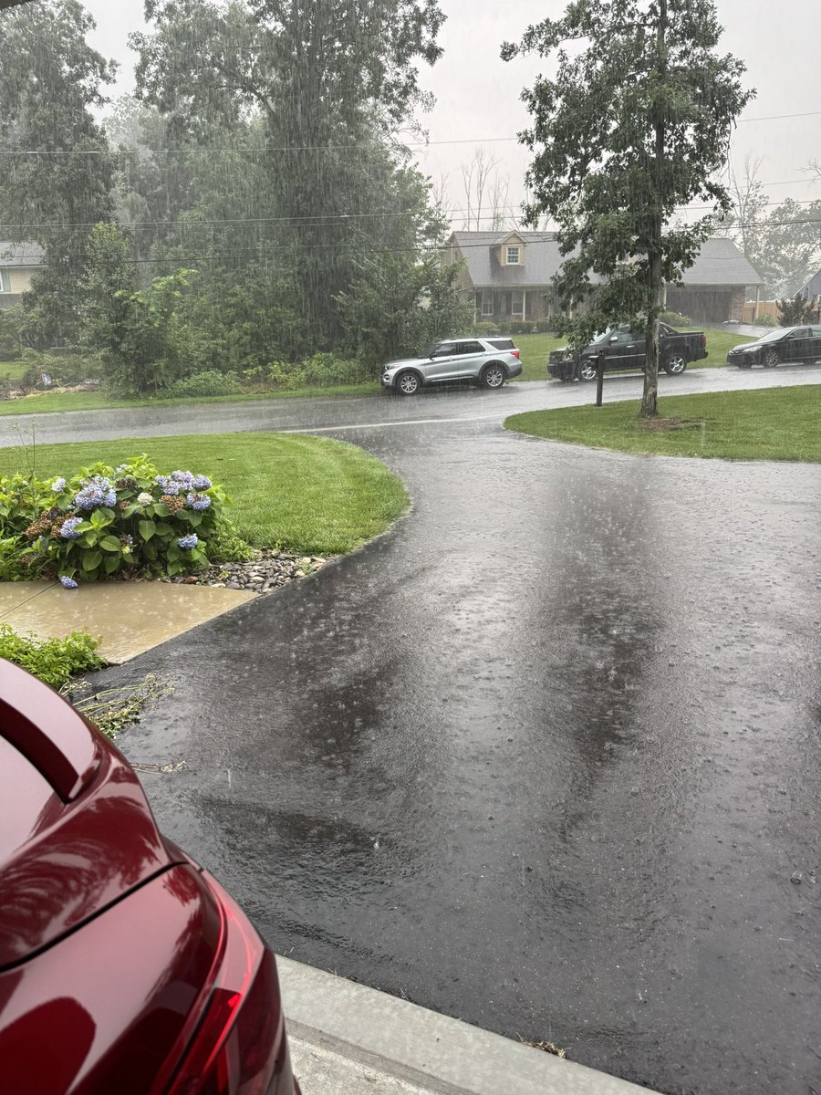 Perfect timing for my nail appointment lol car needed a bath anyways.