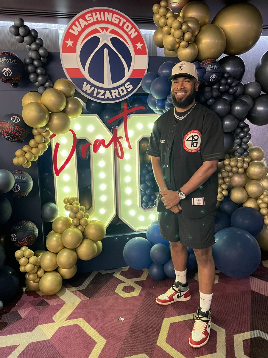 ___Prime's tweet image. Lakers fan at the Wizards draft party. I just love hoops man. 🤷🏽♂️