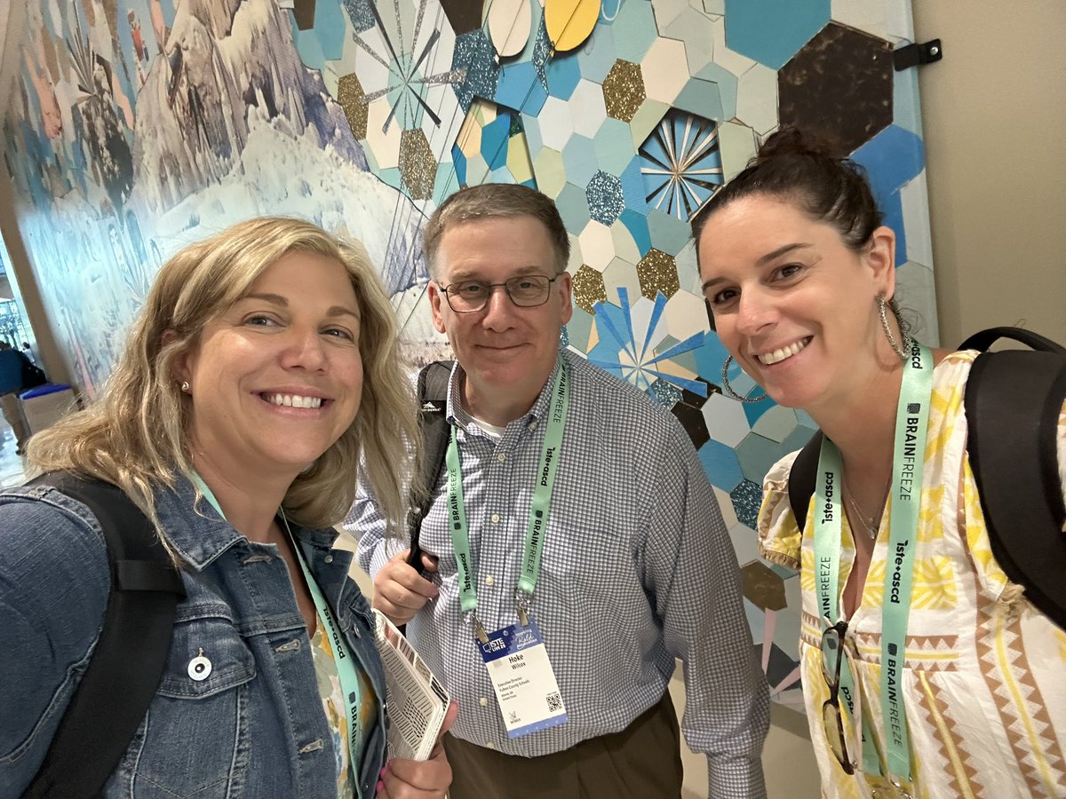 Amy Booms Lemons (@npesprincipal) on Twitter photo Hoke!!!! So fun running into you! <a href="/ASCD/">ASCD</a> <a href="/hoke/">Hoke Wilcox</a> Hoke!!!! So fun running into you! <a href="/ASCD/">ASCD</a> <a href="/hoke/">Hoke Wilcox</a>