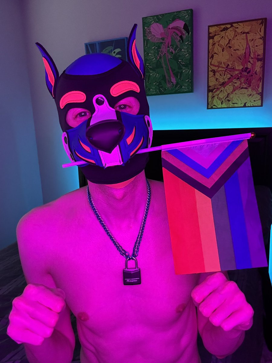 Hiii, sorry for going quiet! Not the best year to have a career in the sciences 🫠

But the past few weeks have left me feeling energized and so proud to be part of our kind, caring, talented, and resilient af community. Happy Pride and thank you for being here 🩷💙