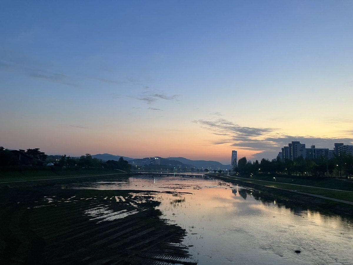 좋은 오전! 오늘도 화이팅!