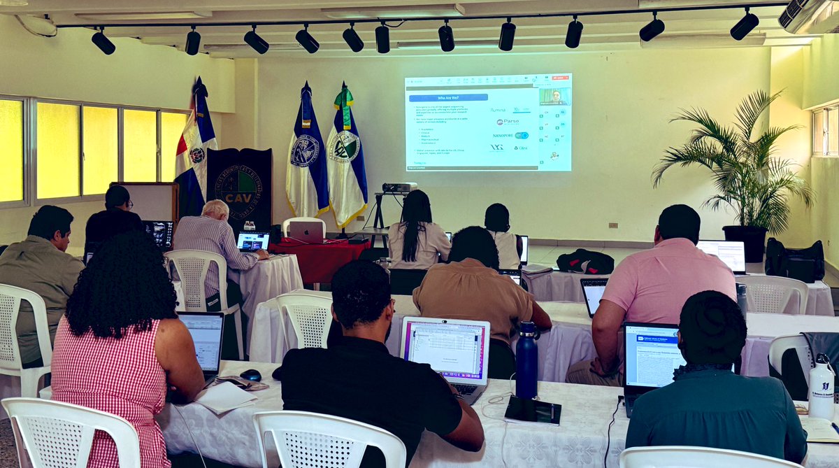 _Xilef_'s tweet image. II-international Course on Bioinformatics: High-Throughput Sequencing at @UniversidadUASD 🇩🇴.
200+ participants across Ibero-America trained in genomic data analysis.
Proud to contribute to regional scientific capacity! #FreeScience
🔗 uasd.edu.do/uasd-realiza-s…
#Bioinfo