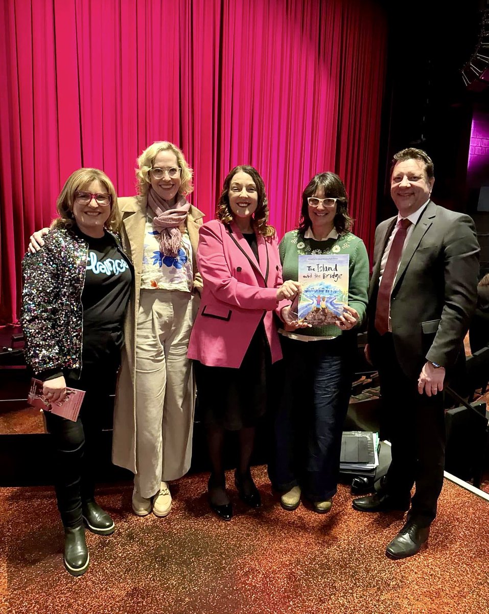 Well done <a href="/WindangPS/">WindangPS</a> for bringing to life through dance, The Island and the Bridge children’s book written &amp; illustrated by the students. Thank you to <a href="/loretakocovska/">Loreta Kocovska</a> &amp; Miss Davis for the stunning choreography – an outstanding celebration of creativity, collaboration &amp; community!