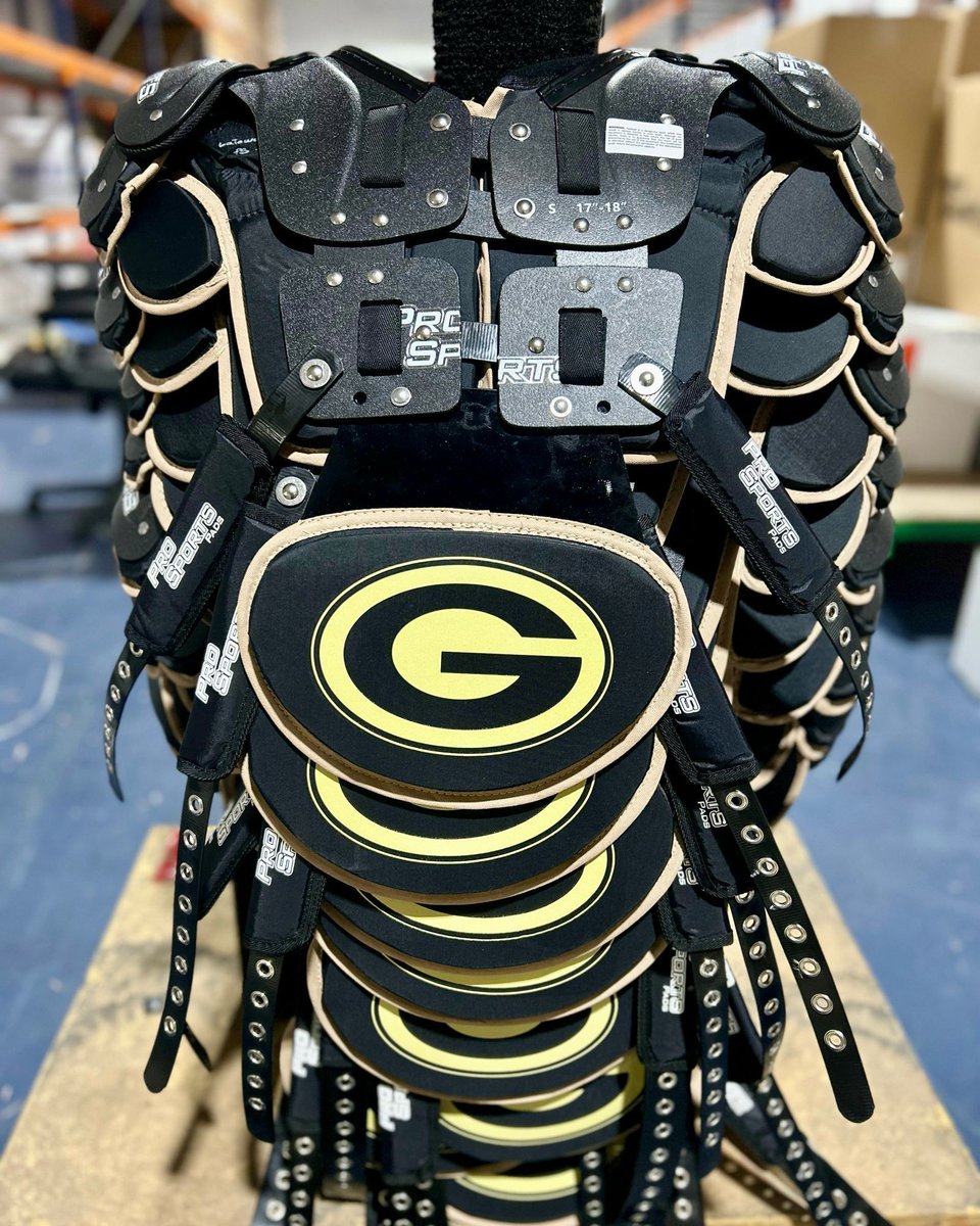 Pro Gear Sports (@progearfb) on Twitter photo <a href="/GatewayGatorsFB/">GatewayGatorsFB</a> is going to look 🔥 in their new #Custom gear this season!‼️
Michael Nelson at <a href="/BakersSports/">Baker's Sports</a> made it happen for Coach Don Holl and his team!
<a href="/ProGearNellie/">Michael Nelson</a>
<a href="/GatewayGatorsAD/">Gateway Athletics</a>
<a href="/CoachDonHoll1/">Don Holl</a>
<a href="/ProSports_Pads/">ProSportsPads</a>
#KnowTheLogo #HighSchool #GoGators #GatorsFootball <a href="/GatewayGatorsFB/">GatewayGatorsFB</a> is going to look 🔥 in their new #Custom gear this season!‼️
Michael Nelson at <a href="/BakersSports/">Baker's Sports</a> made it happen for Coach Don Holl and his team!
<a href="/ProGearNellie/">Michael Nelson</a>
<a href="/GatewayGatorsAD/">Gateway Athletics</a>
<a href="/CoachDonHoll1/">Don Holl</a>
<a href="/ProSports_Pads/">ProSportsPads</a>
#KnowTheLogo #HighSchool #GoGators #GatorsFootball
