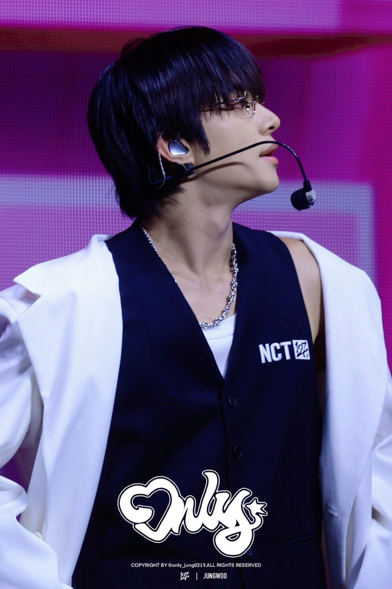 hourlyjungwoo tweet picture