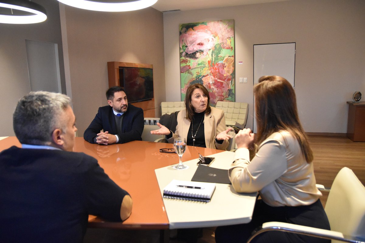 Matías Chamorro (@matichamo) on Twitter photo Por un país federal que defienda la producción y su gente.
Nos encontramos con <a href="/myriprunotto/">Myrian Prunotto</a> para intercambiar miradas de la realidad de la Córdoba y Argentina.
Compartimos la preocupación en el marco de las medidas que viene llevando adelante el gobierno nacional, como la Por un país federal que defienda la producción y su gente.
Nos encontramos con <a href="/myriprunotto/">Myrian Prunotto</a> para intercambiar miradas de la realidad de la Córdoba y Argentina.
Compartimos la preocupación en el marco de las medidas que viene llevando adelante el gobierno nacional, como la