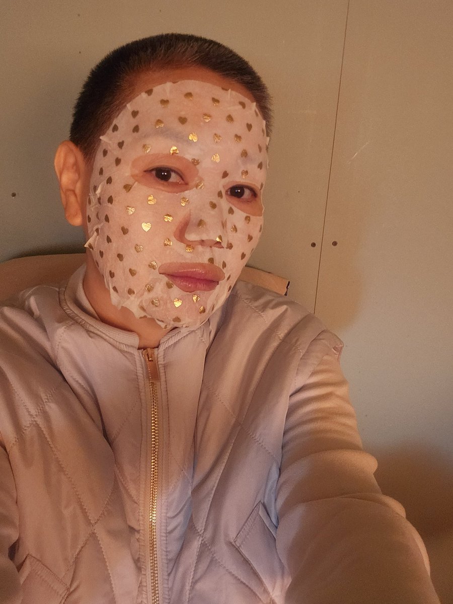 muur0918's tweet image. Хаа ч явсан масктайгаа гэж мэдээрэй 😹😹😹
1 мин харахад л харсан хүн та хөөрхөн болдог шүү 😹😹😹