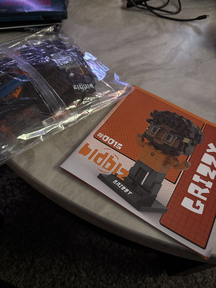 thewrench_bench's tweet photo. actually so happy bc my @bldblz grizzy came in ON MY BIRTHDAY!!!!! https://t.co/vi47chHMW7