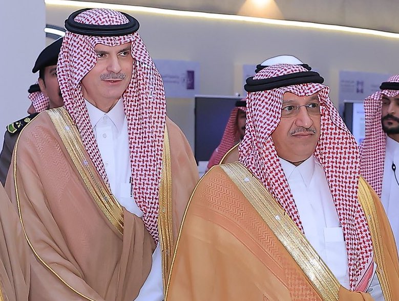 AlrashedBassam's tweet image. أتقدم بخالص الشكر والتقدير لمعالي وزير التعليم ولسعادة رئيس #جامعة_الجوف @JoufUniversity ولسعادة الوكلاء على الثقة الغالية بتعييني عميداً لـ #كلية_التربية، سائلاً الله العلي القدير العون والتوفيق لتحقيق تطلعات القيادة الرشيدة، ومستهدفات الجامعة مواكبةً لرؤية المملكة ٢٠٣٠.