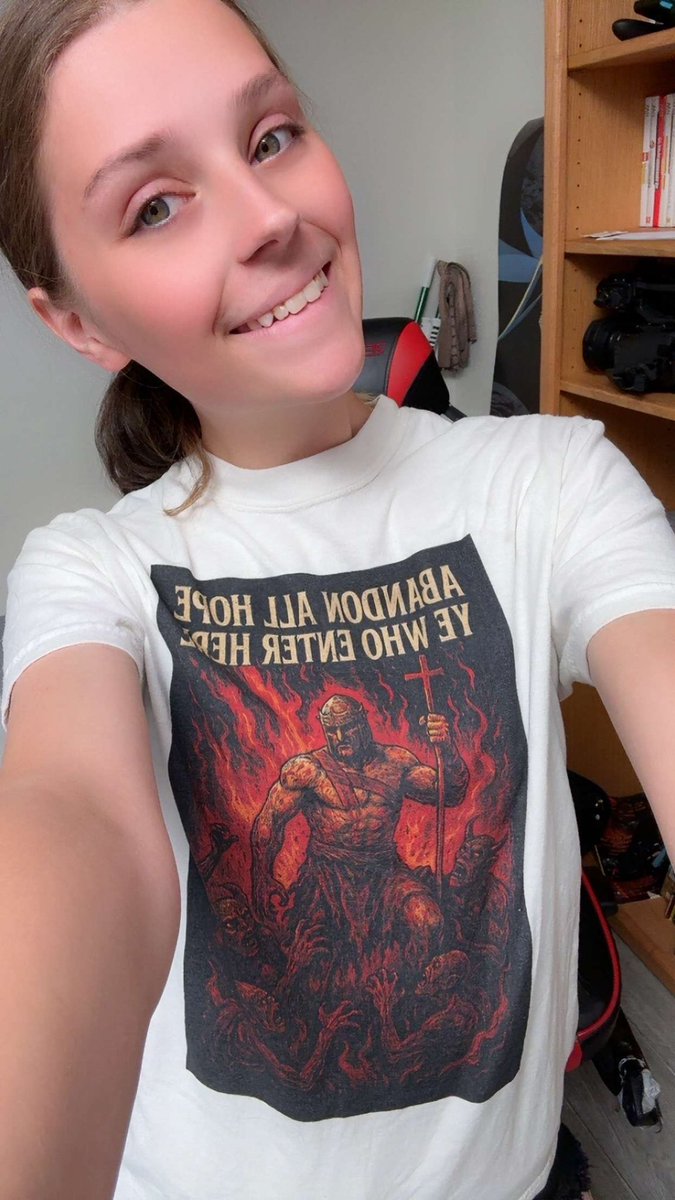MyRetroReplays's tweet photo. Loved how my customer gaming TShirt came out! https://t.co/iI3NuKpuPR