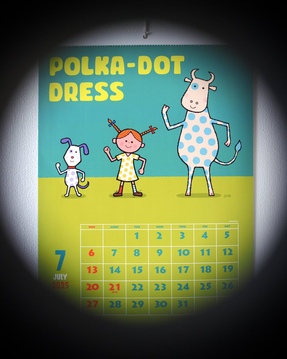 IchiharaJun3's tweet image. The illustration for the July calendar features a polka dot dress.
水玉模様が一番好き！

#calendar  #ichiharajun #illustration #polkadot   #市原淳　＃イラスト　#カレンダー