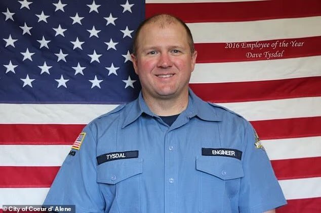 Dave Tysdal is a fire engineer in Idaho. He’s in the hospital in critical condition after being ambushed and shot at by a psycho.

Stop and say a prayer for him 🙏🏻