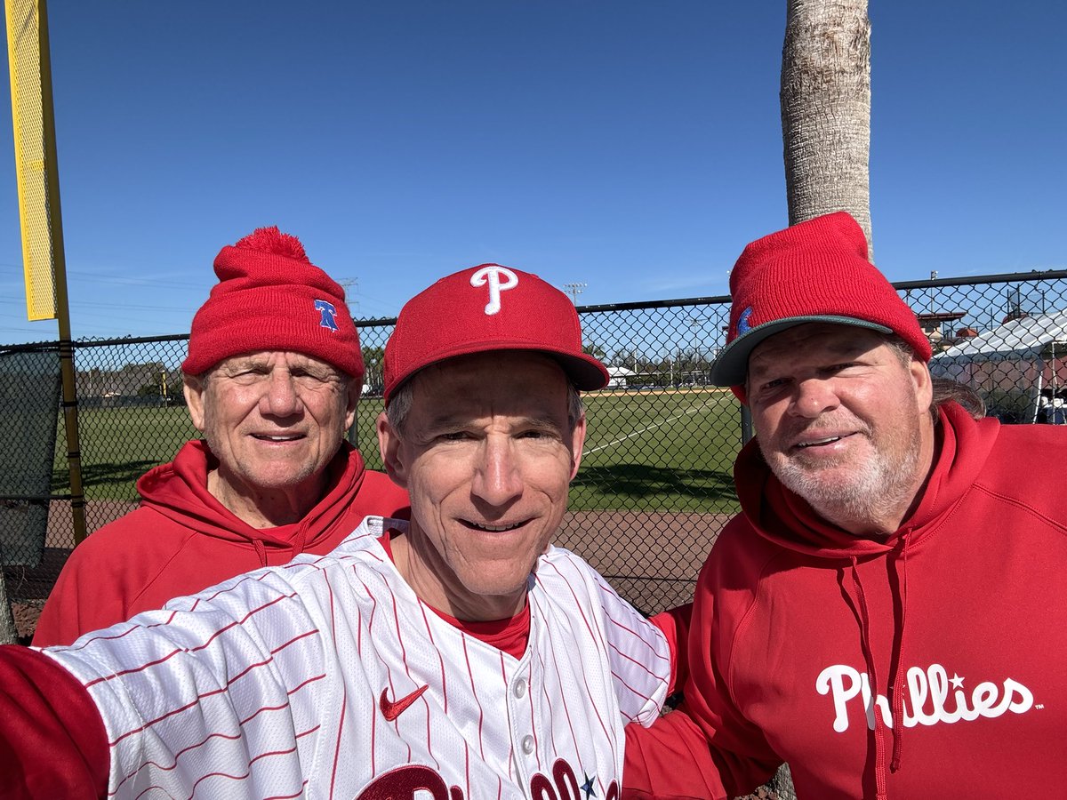 PhilaFreedomGuy's tweet photo. @JohnKruk @AyLex23 That’s my girl! 
And “my guy.” 🥎⚾️ https://t.co/mfmnDJ3Lc4