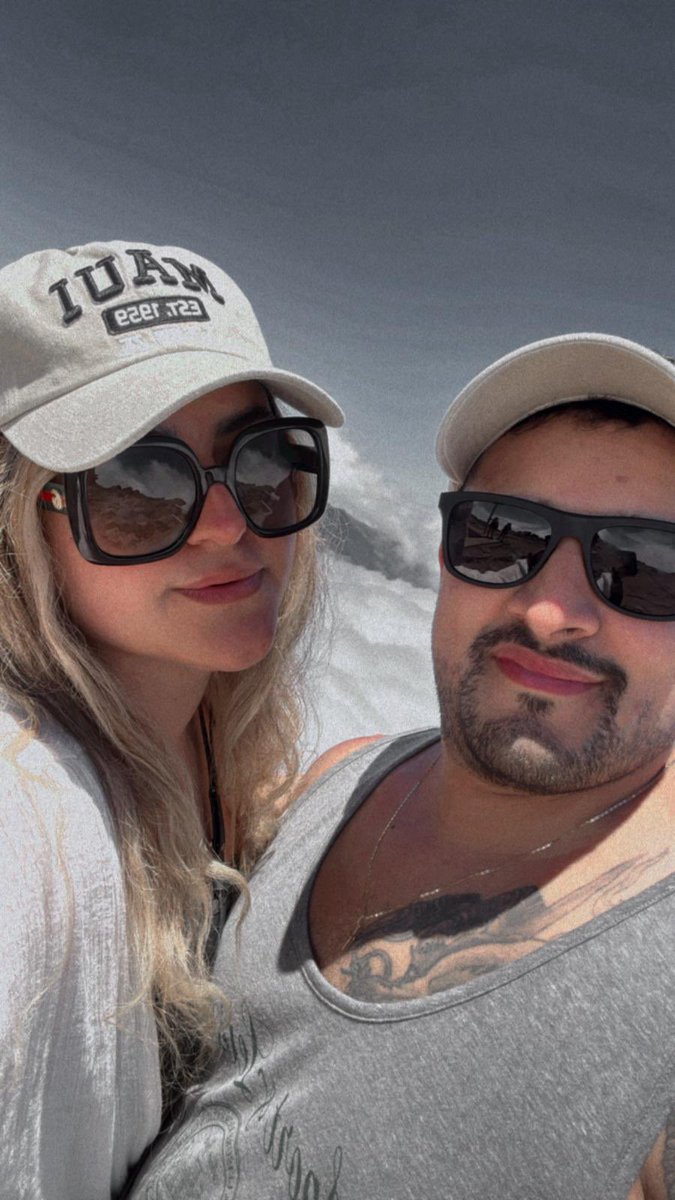 My love for you goes beyond the clouds ☁️ I love you so much <a href="/Maii_HB/">Maii 🍑</a>  you’re everything to me ❤️

We are getting married!!! #maui #Hawaii