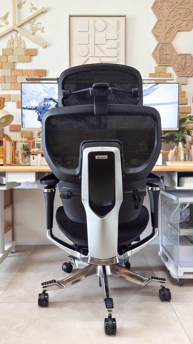 osarun_run_run's tweet image. 機能満載、自由自在！
どんな体型や姿勢にもフィットするハイエンドオフィスチェア『C7 Morpher』をFlexiSpot(@FlexiSpot_JP）様からご提供頂きました✨

本日7月1日から、Makuakeで販売開始！
投稿を見て気になった方は、ツリーにあるリンクから是非チェックしてみてください！✨

#FlexiSpot…