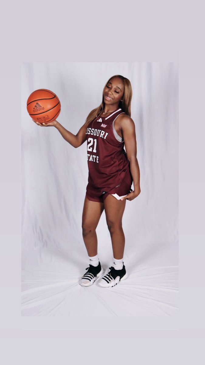 zhaaaa.H (@adoreezhaa) on Twitter photo After an amazing Unofficial Visit with <a href="/OliviaCarmen4/">Olivia Malcolm</a> , Coach Cunningham& Players <a href="/MoStateWBB/">Missouri State Lady Bears</a> , I am very blessed to say that I have received an offer from MSU <a href="/MoStateWBB/">Missouri State Lady Bears</a> !! Thank you to the coaching staff & players for believing in me!!🩷🖤 # gobears! #godsplan!!!!!! After an amazing Unofficial Visit with <a href="/OliviaCarmen4/">Olivia Malcolm</a> , Coach Cunningham& Players <a href="/MoStateWBB/">Missouri State Lady Bears</a> , I am very blessed to say that I have received an offer from MSU <a href="/MoStateWBB/">Missouri State Lady Bears</a> !! Thank you to the coaching staff & players for believing in me!!🩷🖤 # gobears! #godsplan!!!!!!