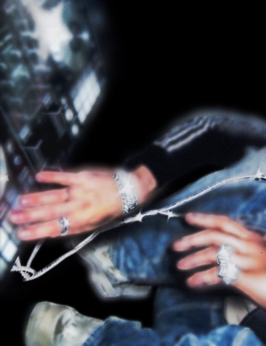 ۟ (@33l4333) on Twitter photo 