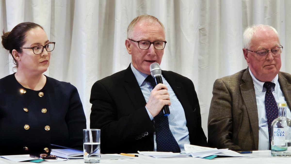 Deputy <a href="/FrankFeighan/">Frank Feighan T.D.</a> addressing delegates to the Mayo <a href="/FineGael/">Fine Gael</a> AGM tonight.