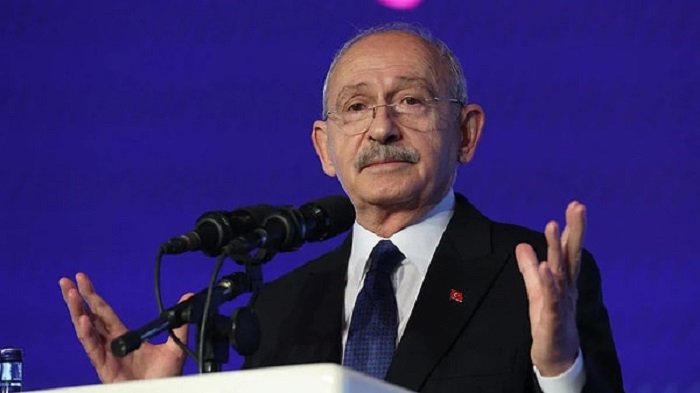 CHP'nin Başına Geçme Hayali Yarıda Kalan Kemal Kılıçdaroğlu, Rotayı AKP'ye Çevirdi: ''E o kadar övdüklerine göre...'' zaytung.com/haberdetay.asp…