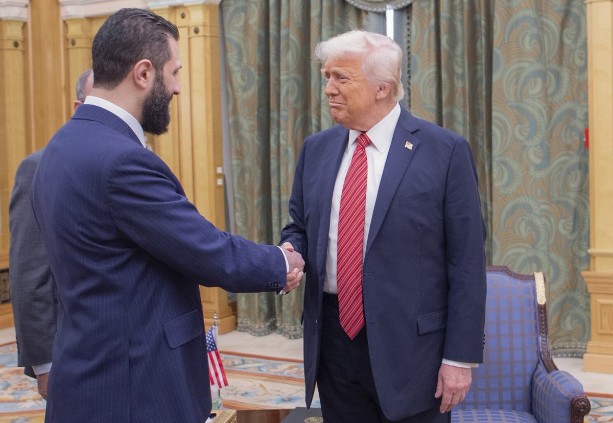 A U.S. official told Axios that the Trump administration is ready to assist in brokering an Israel-Syria deal, but that the details, including border delineation and the future of the Golan Heights, will be left to the two countries. 

The official stated, "It is up to them, not