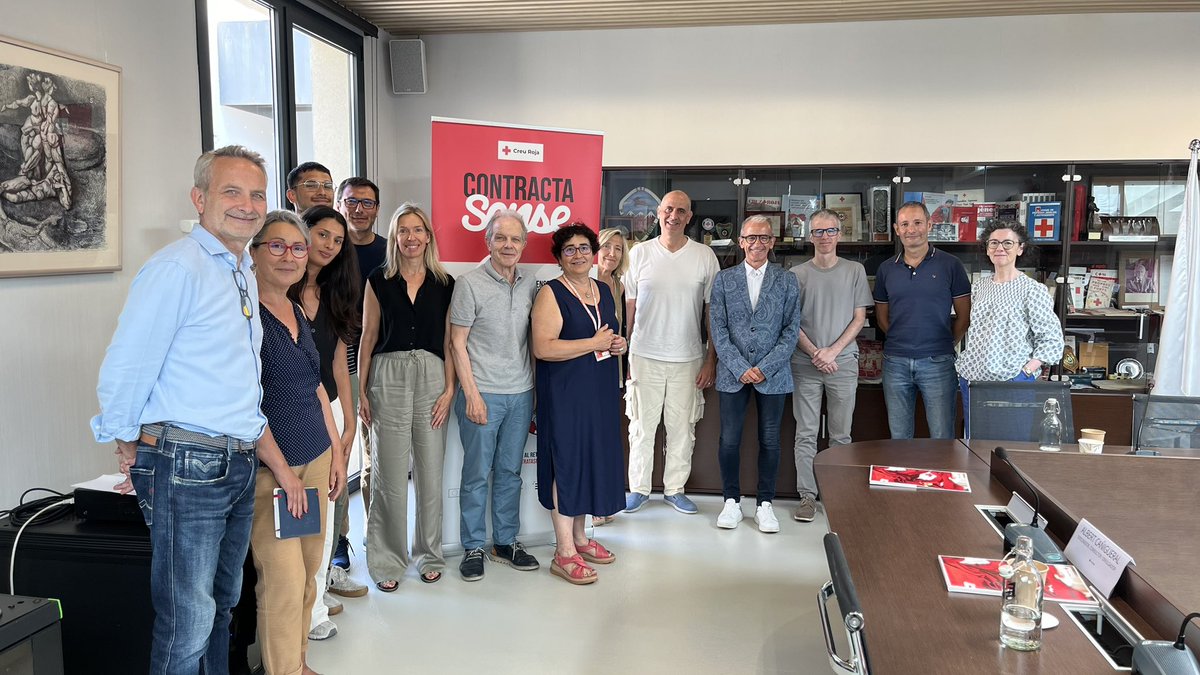 OcupacioCR's tweet photo. 🙌 Conclusions: Per avançar cap a una ocupació inclusiva cal abordar la salut mental, dignificar les cures i construir entorns laborals que cuidin de les persones. Gràcies a totes les persones membres del #ConsellperlOcupació per les vostres aportacions!

#OcupacióCreuRoja https://t.co/IDWWm4gE8i
