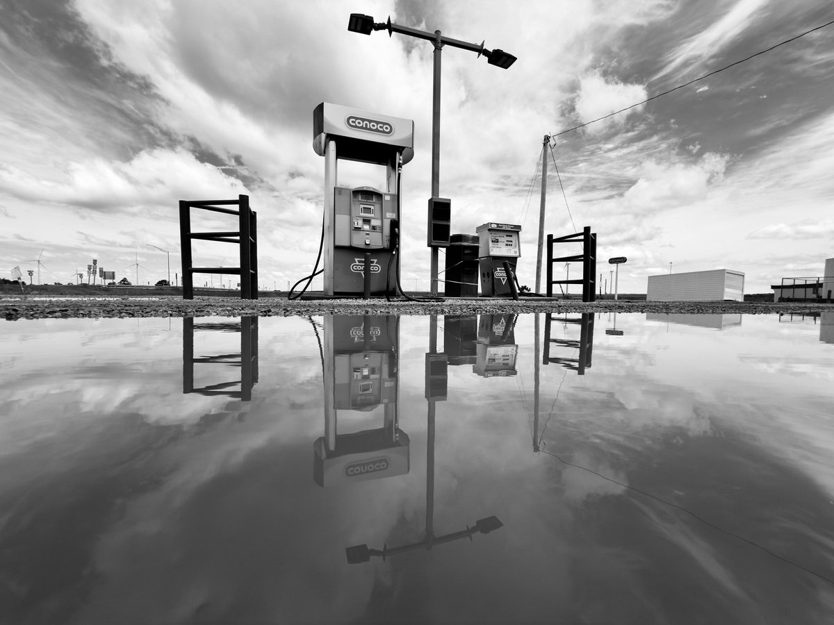 Gas station reflecting 
6.30.25
Ellsworth, KS 

#reflections #iphone #kansas