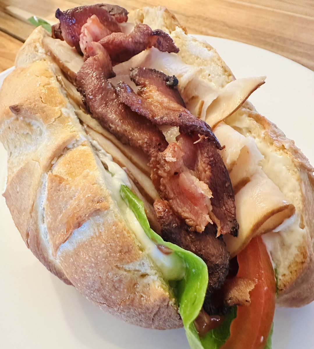 Bigdazw's tweet image. Turkey bacon club on my homemade 9” Banh mi rolls with my coleslaw on the side.
Considering it’s a sandwich for dinner the family are ecstatic 🤣… I must say they were really good. #homecooking #dinner