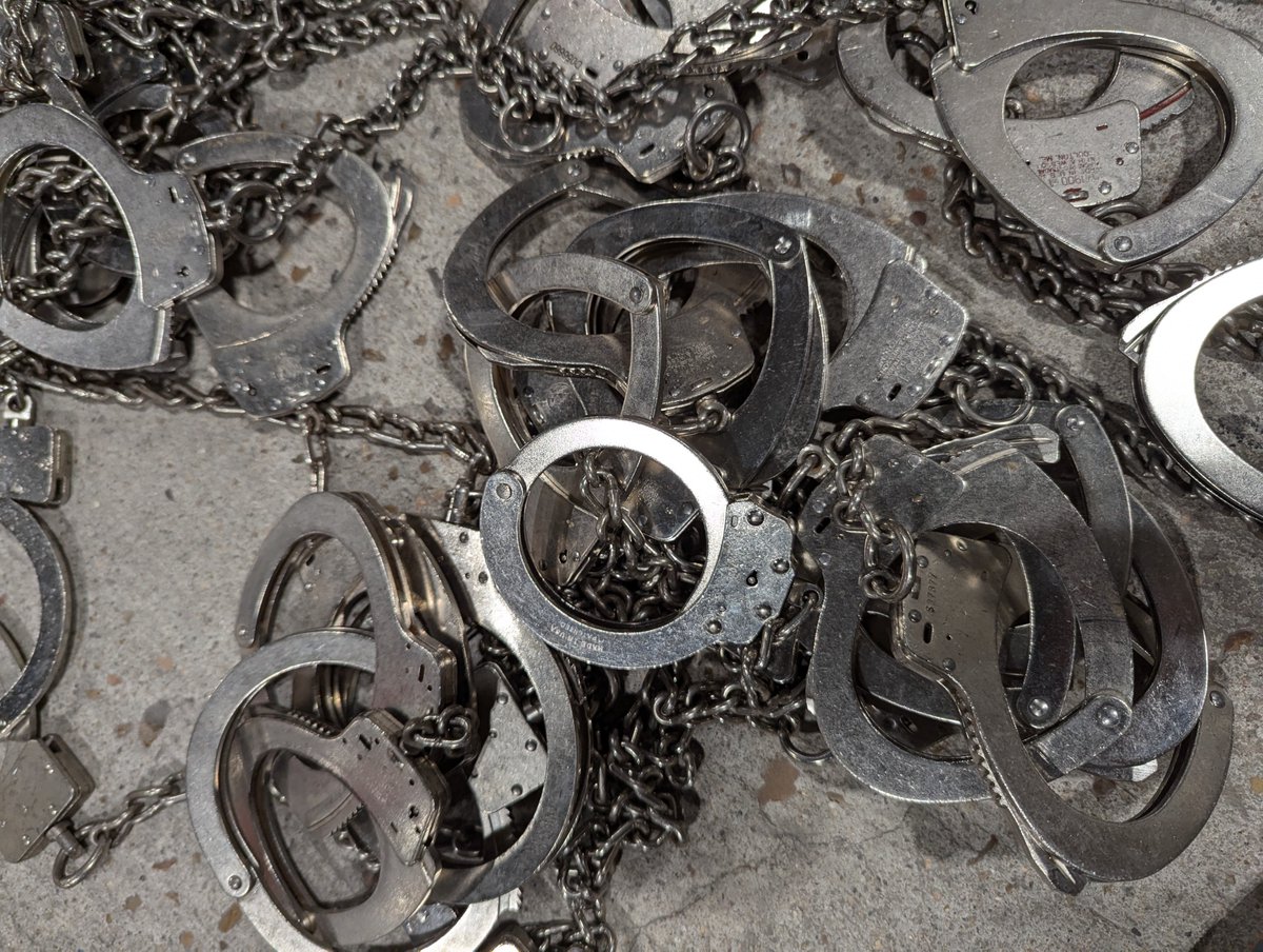 FBI Houston Español tweet media