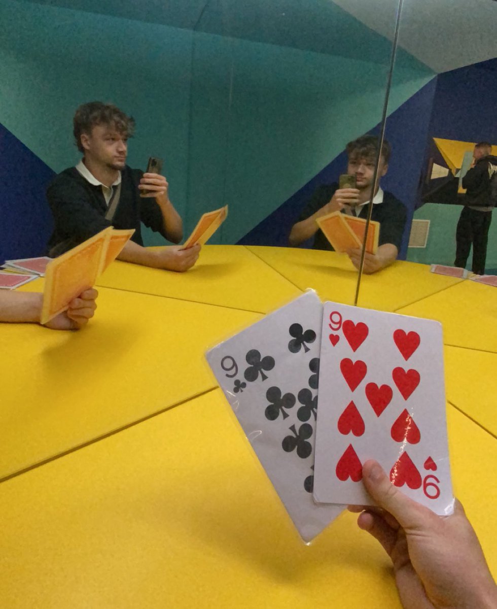 GooseIsLoose🪿 (@gooseislooser) on Twitter photo Giannis just recreated my iconic Barcelona poker table picture. Chills bro. Giannis just recreated my iconic Barcelona poker table picture. Chills bro.