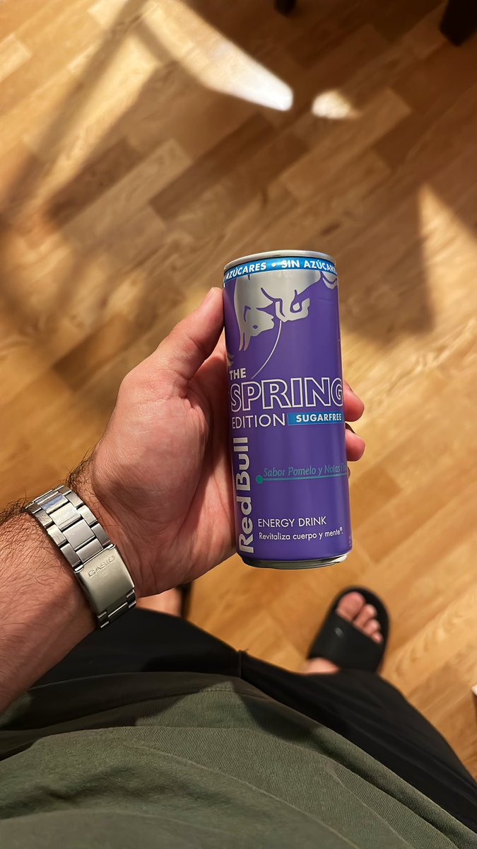 myzykyn's tweet image. Days disappeared but I have not stopped any project, all currently underway🧑🏻‍💻. I am currently working thoroughly on a portfolio of a business brand of my best friend (when I finish it, if he allows me, I will share it with you here)

With these views we close the day 🌈