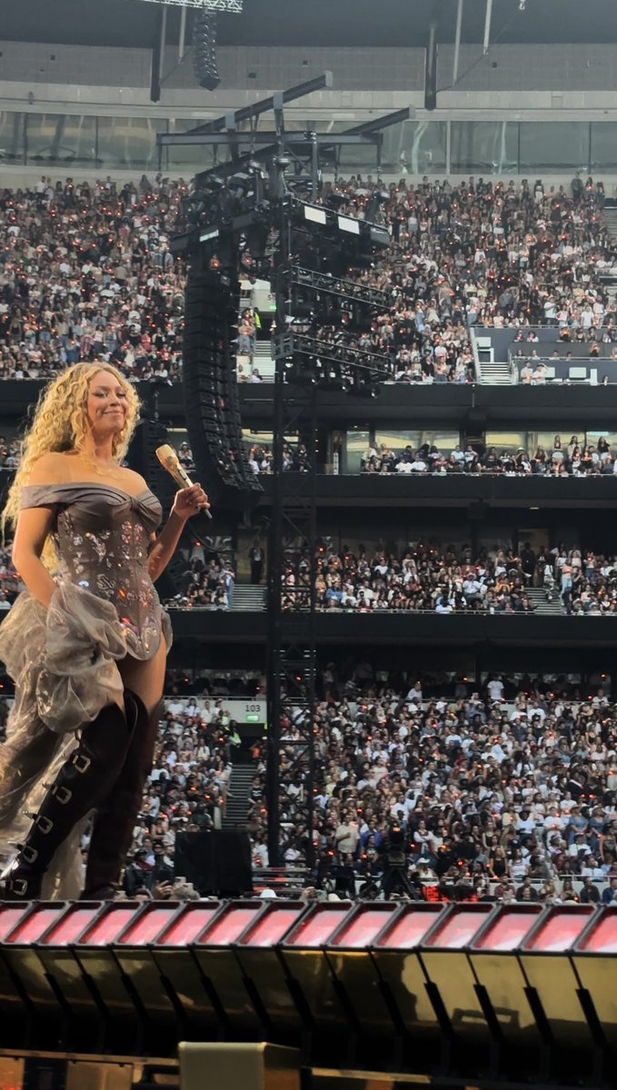 repaissance's tweet image. i miss her so much 🥹🥹🥹🎀🎀🎀🩷🩷