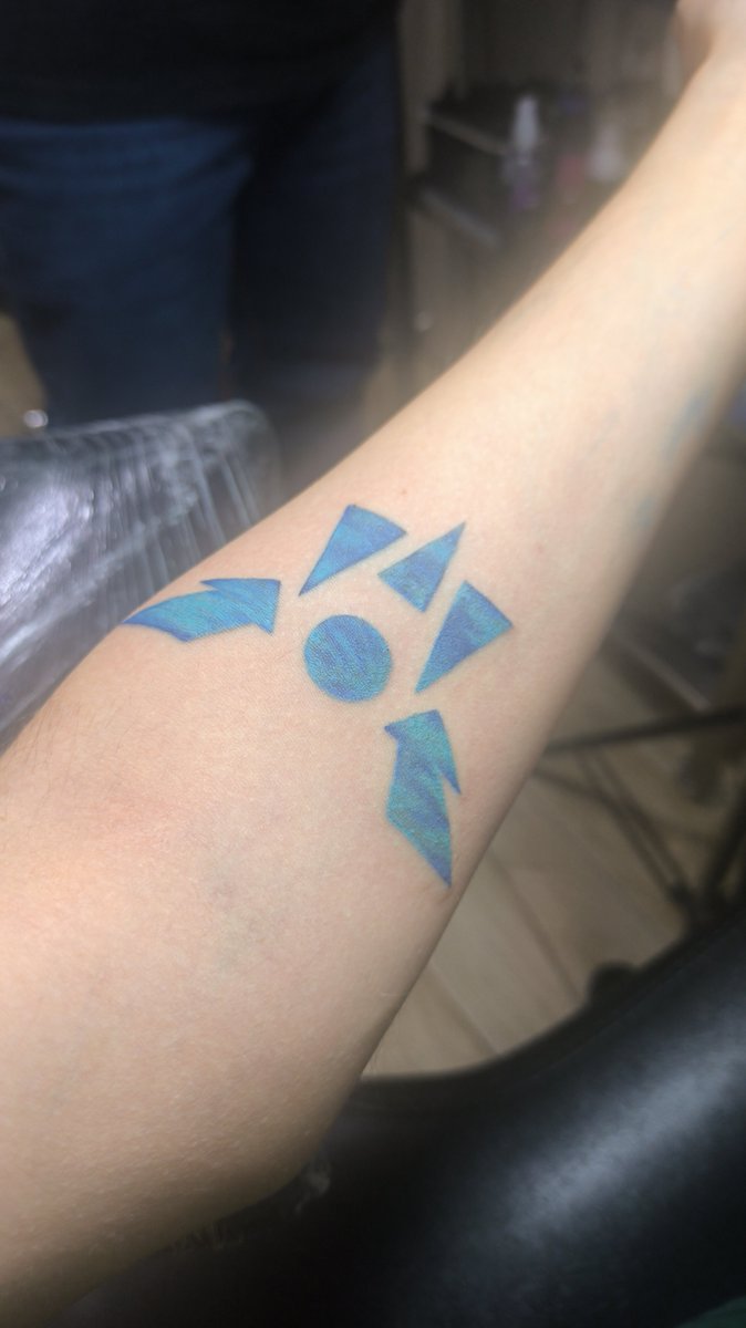 mikextremeXD's tweet photo. Just got this sick deltarune tattoo based on the chapter 4 prophecy panels https://t.co/LZ68q3Jjhr