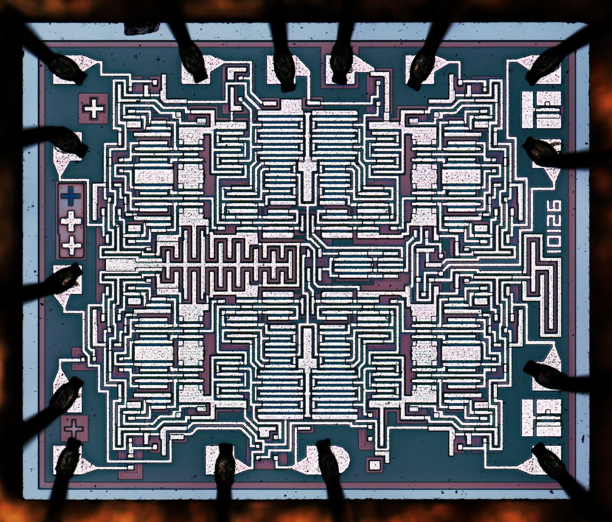 RCA CD4044 - Quad NAND R-S Latch : weekend die-shot zeptobars.com/en/read/RCA-CD…  #electronics #microscopy